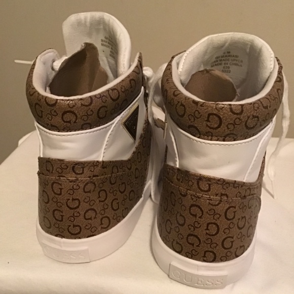 🔥GUESS, women’s size 9M, super clean, pre-owned, see photos - Picture 4 of 6